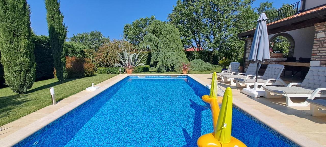Villa Agava Умаг Экстерьер фото