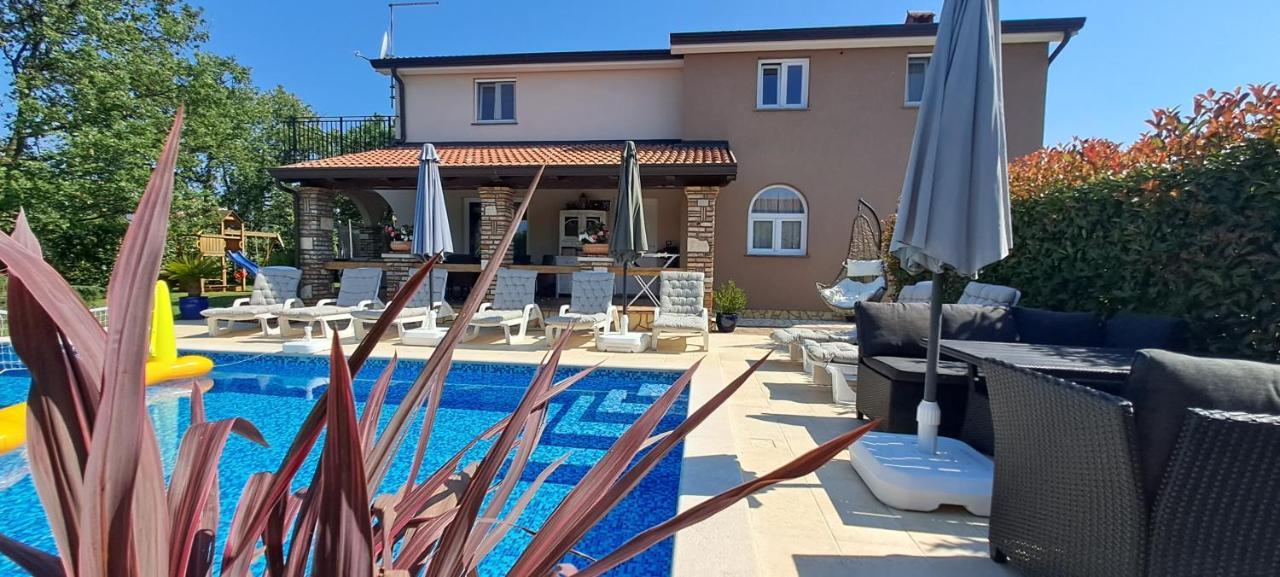 Villa Agava Умаг Экстерьер фото