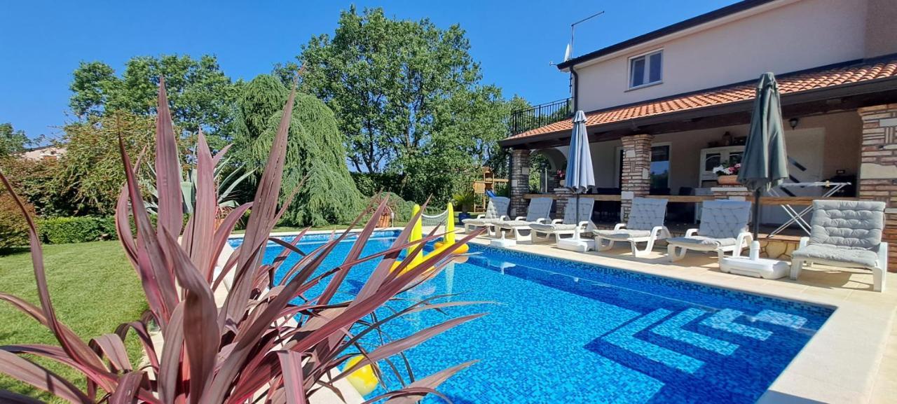 Villa Agava Умаг Экстерьер фото